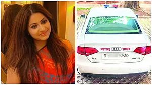 X/@Normal_2610
: Ex-IAS officer Puja Khedkar